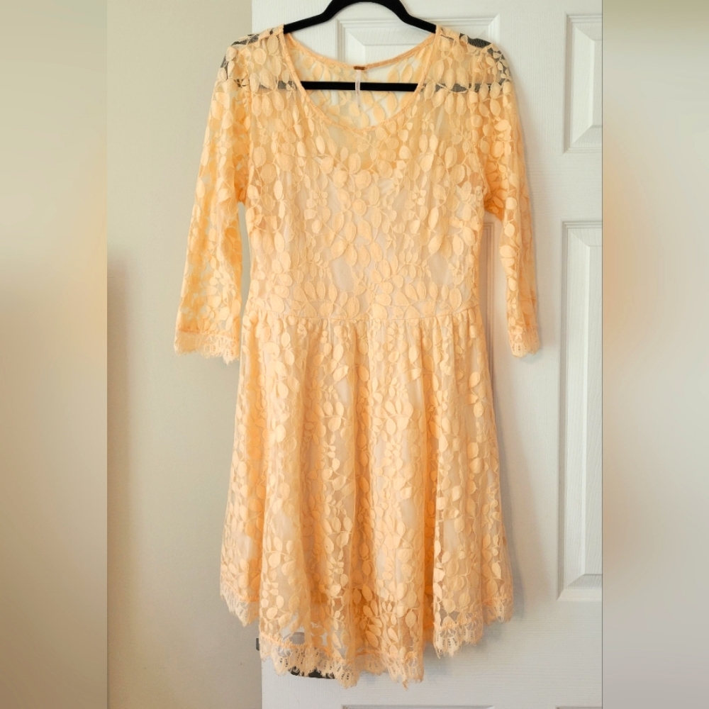 Free People Lined Floral Lace 3/4 Sleeve Dress Peach Size 12